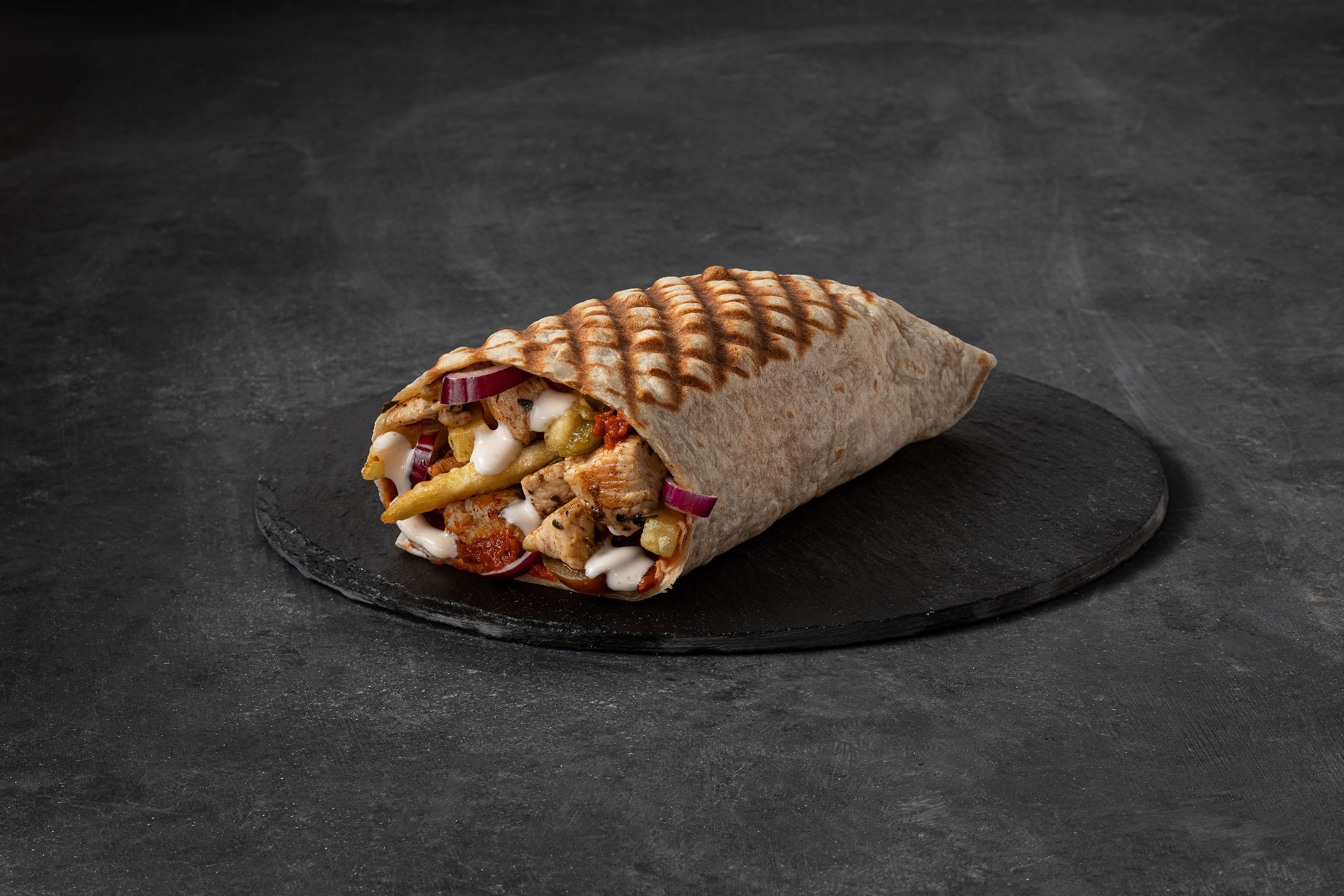 Gastronomi fotoğrafı — özel tabak sunumu, doğal ışık dengesi
